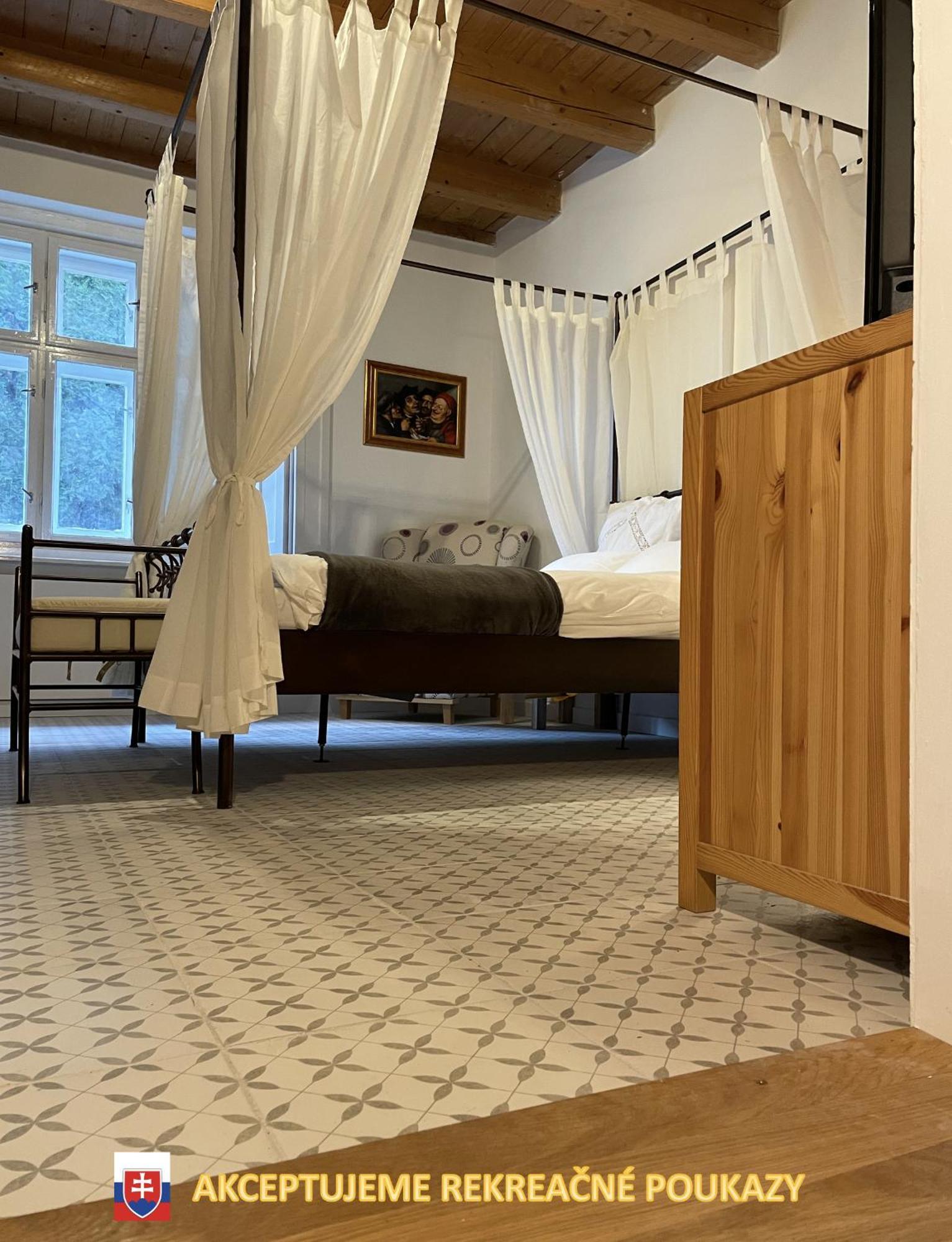Apartmany Modry Dom Podhájska Eksteriør billede