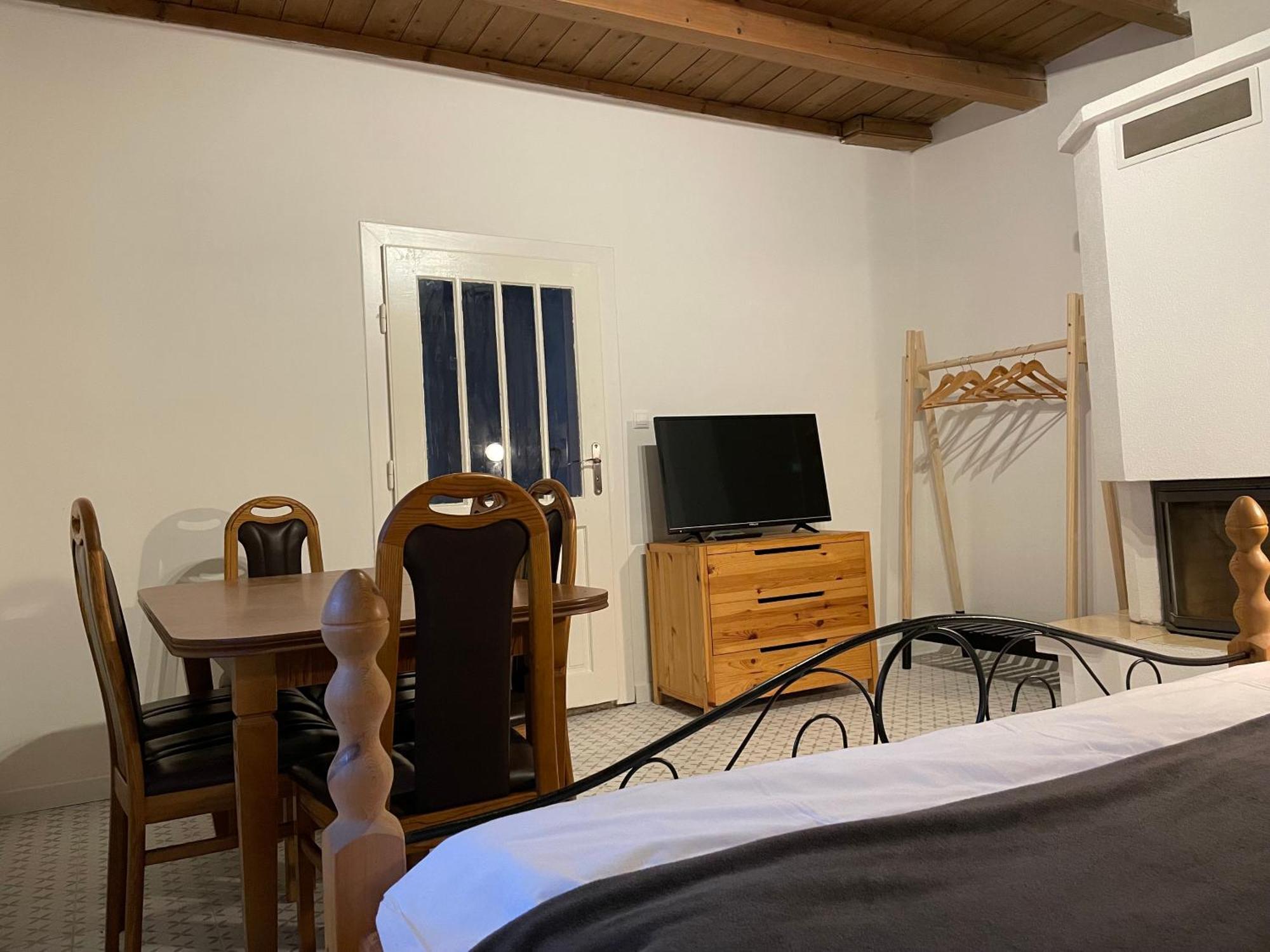 Apartmany Modry Dom Podhájska Eksteriør billede